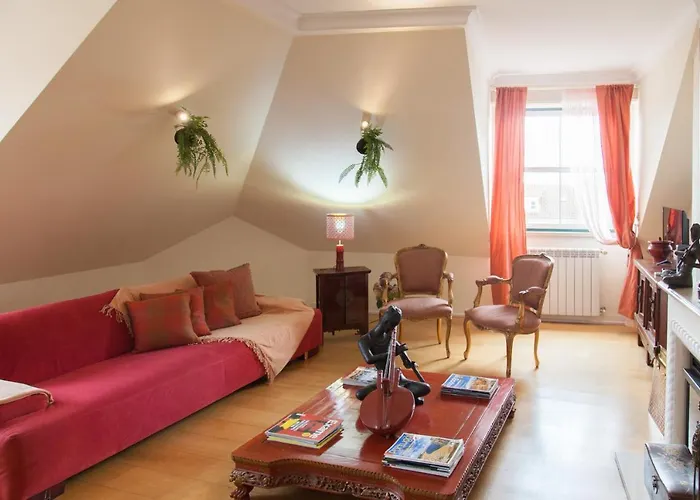 FLH Chic Chiado Exotic Spacious Residence