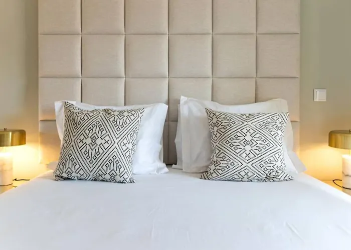 Av. Da Liberdade Comfortable Apt With Balcony