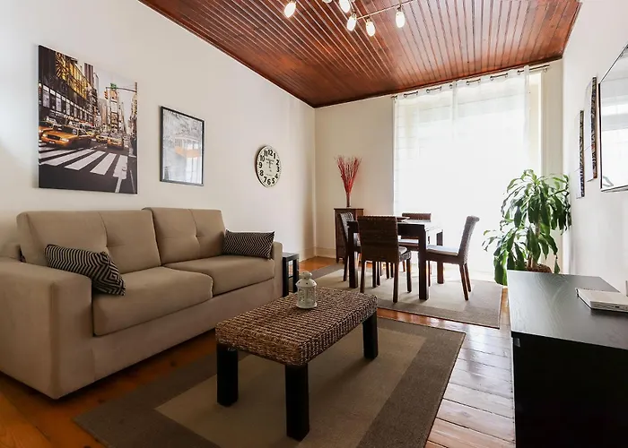 Cozy And Sunny Apartment - Anjos, Lisbon