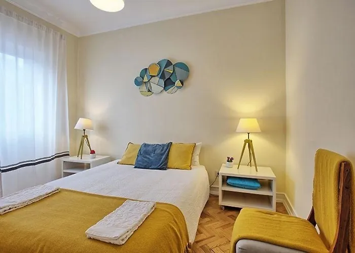 Studio Fuer 9 Personen Und 1 Kind In Lissabon, Regio De Lisboa Costa De Lisboa