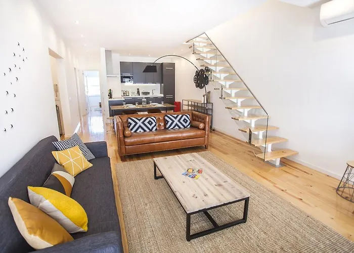 Lovelystay - Cais Apartment River View