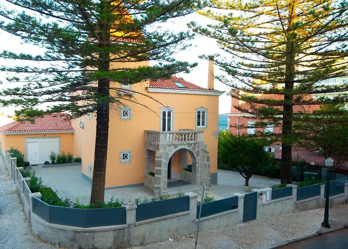 Duques Villa - Renovated Historical Villa