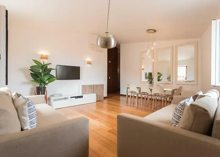 Alfama Modern Two-Bedroom Apartment W/ River View And Parking - By Lu Holidays