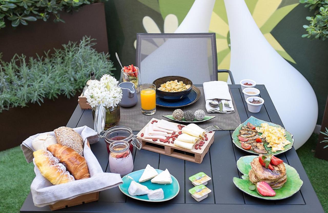 The Leaf Boutique - Adults Only 4*