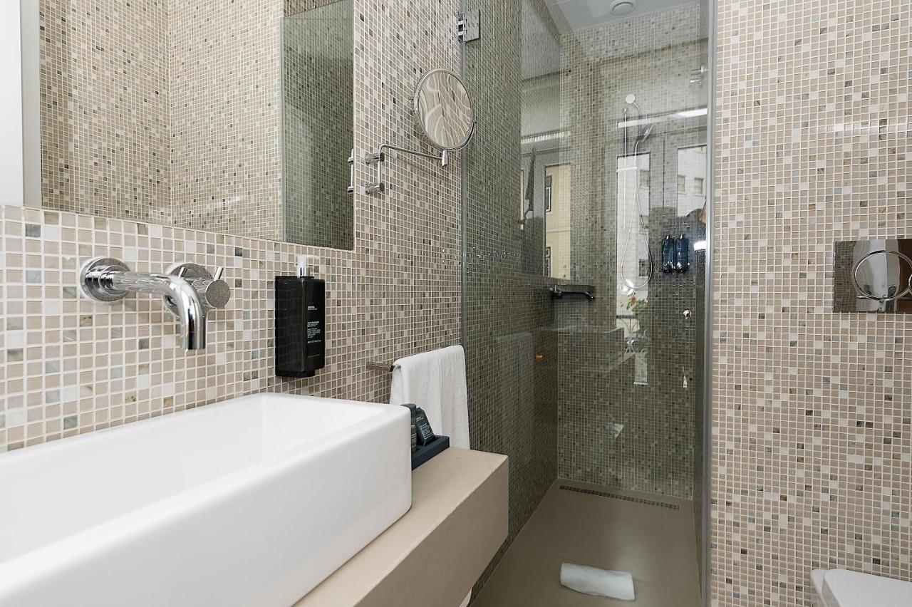 The Leaf Boutique - Adults Only 4*