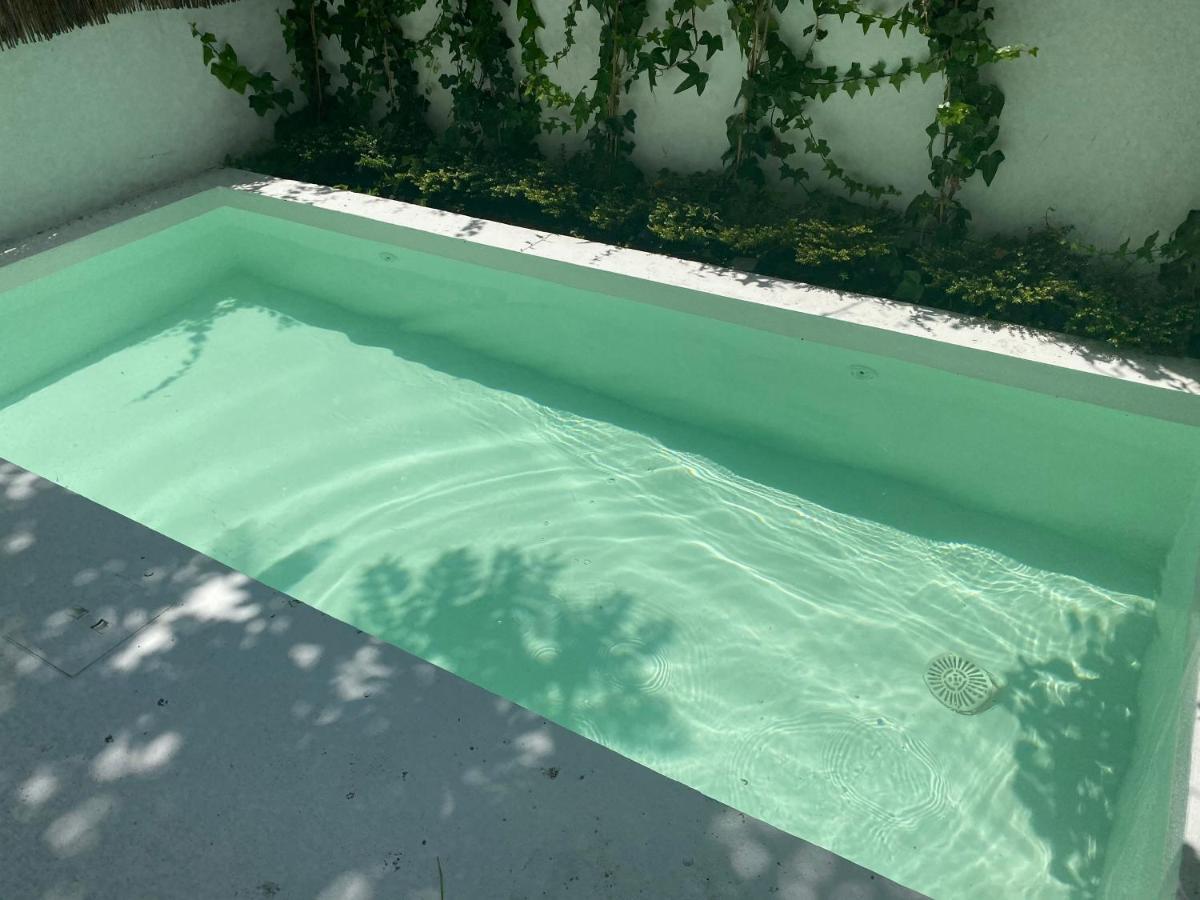 Apartment Lovelystay - The Blue Pool House Lisbon