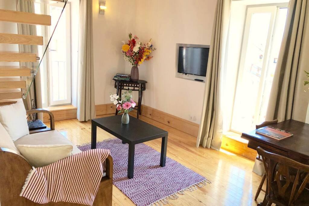 32 - Center Of Duplex Apartment, Barrio Alto * Lisboa