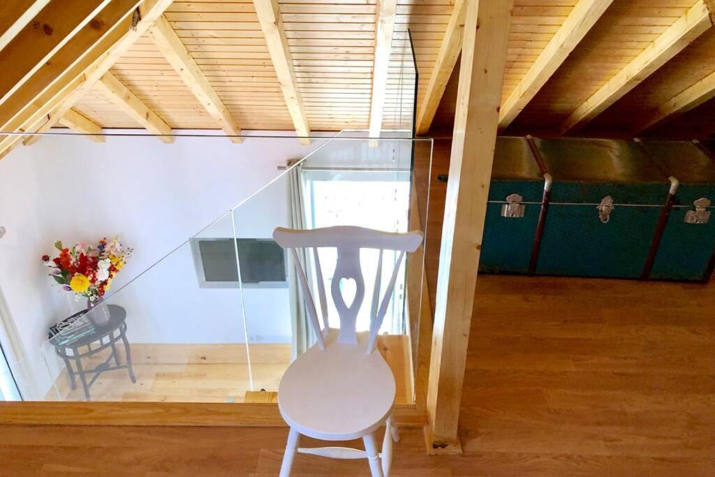 32 - Center Of Duplex Apartment, Barrio Alto Lisboa