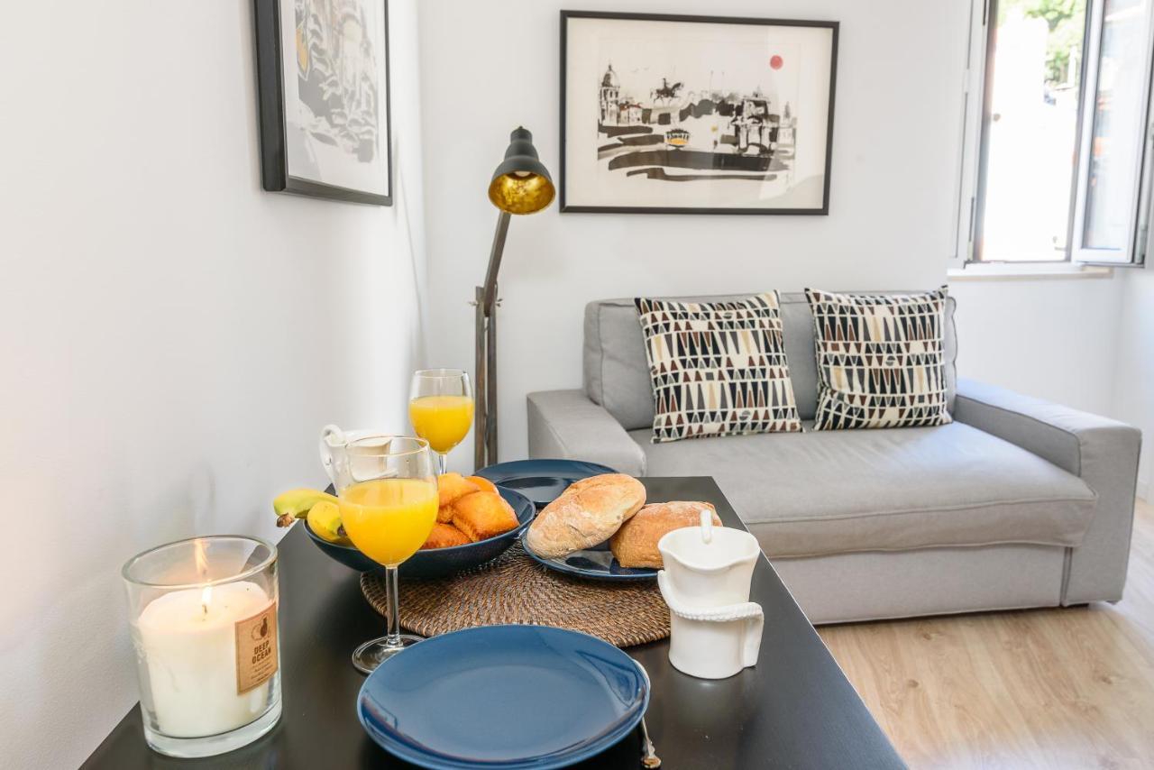Joivy Cosy 1-bed Flat With Seaview In Alfama *