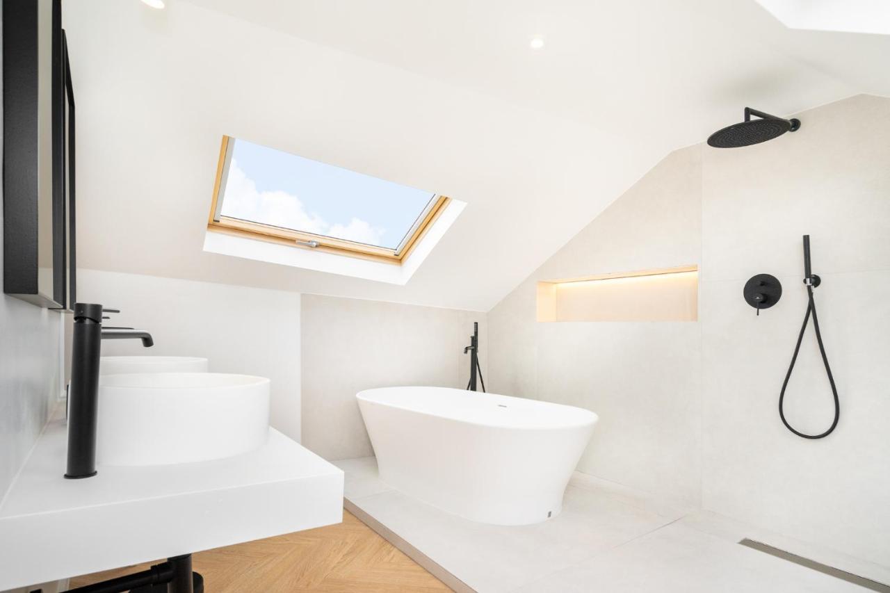 Apartamento Whome | Luxury Duplex Prime Location Great For Families *