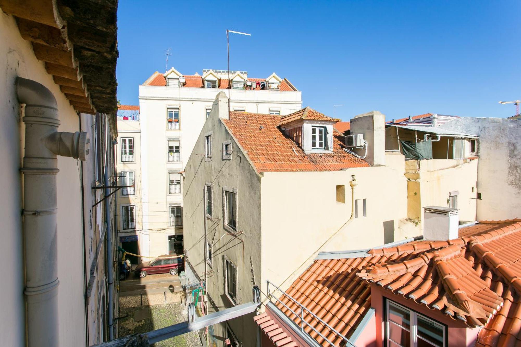 Down Chiado Easy * Lisboa