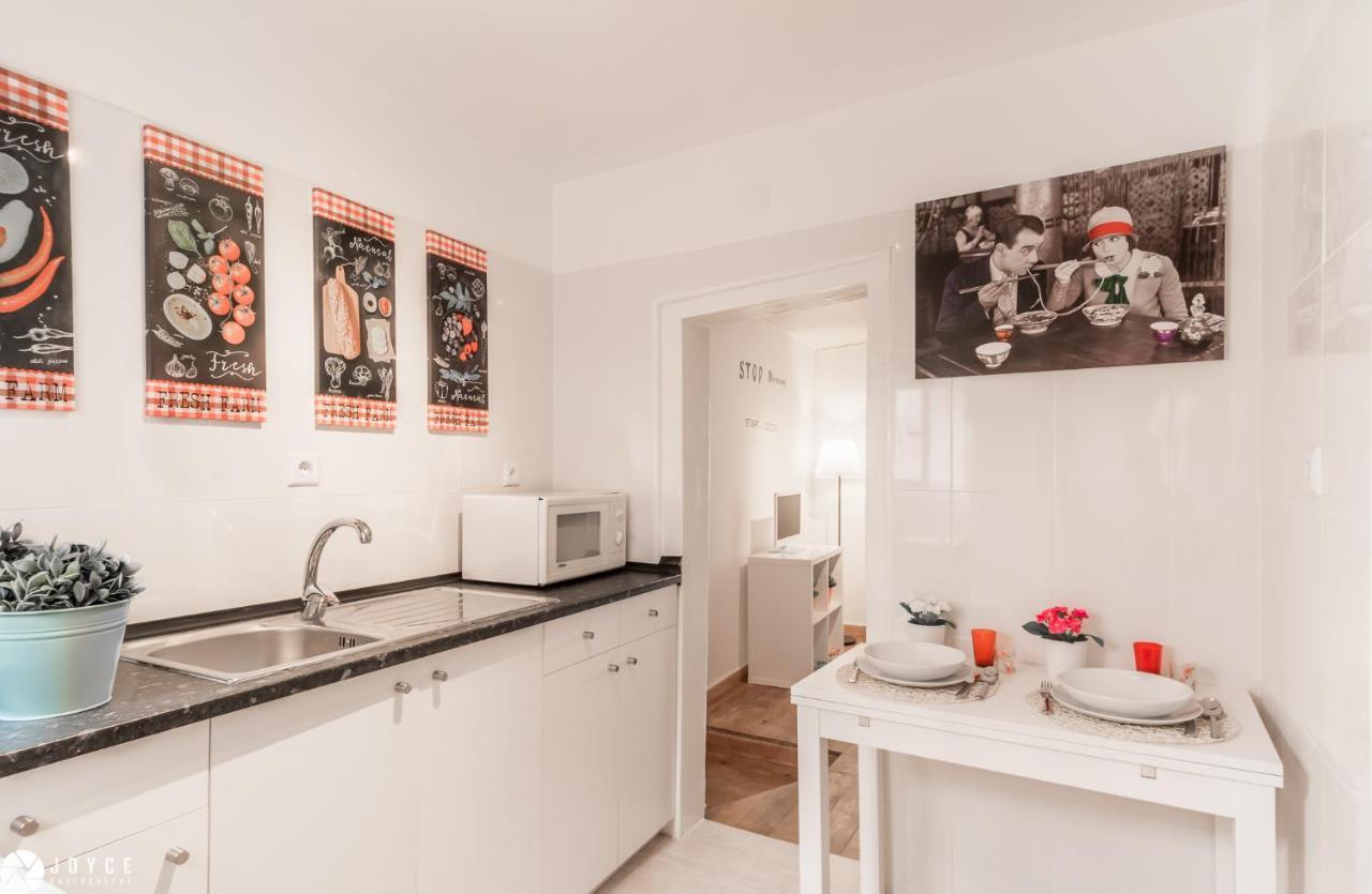Inloveapartments - Typical Portuguese Tiles *