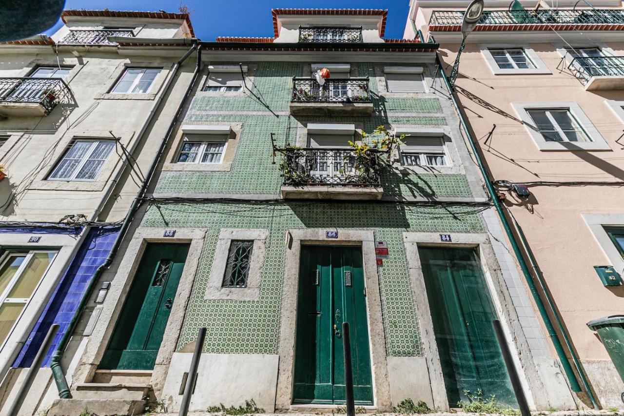 Moderno Em Bairro Típico Lisboeta Apartamento