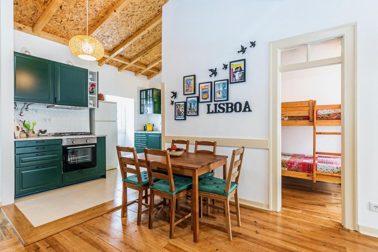Moderno Em Bairro Típico Lisboeta