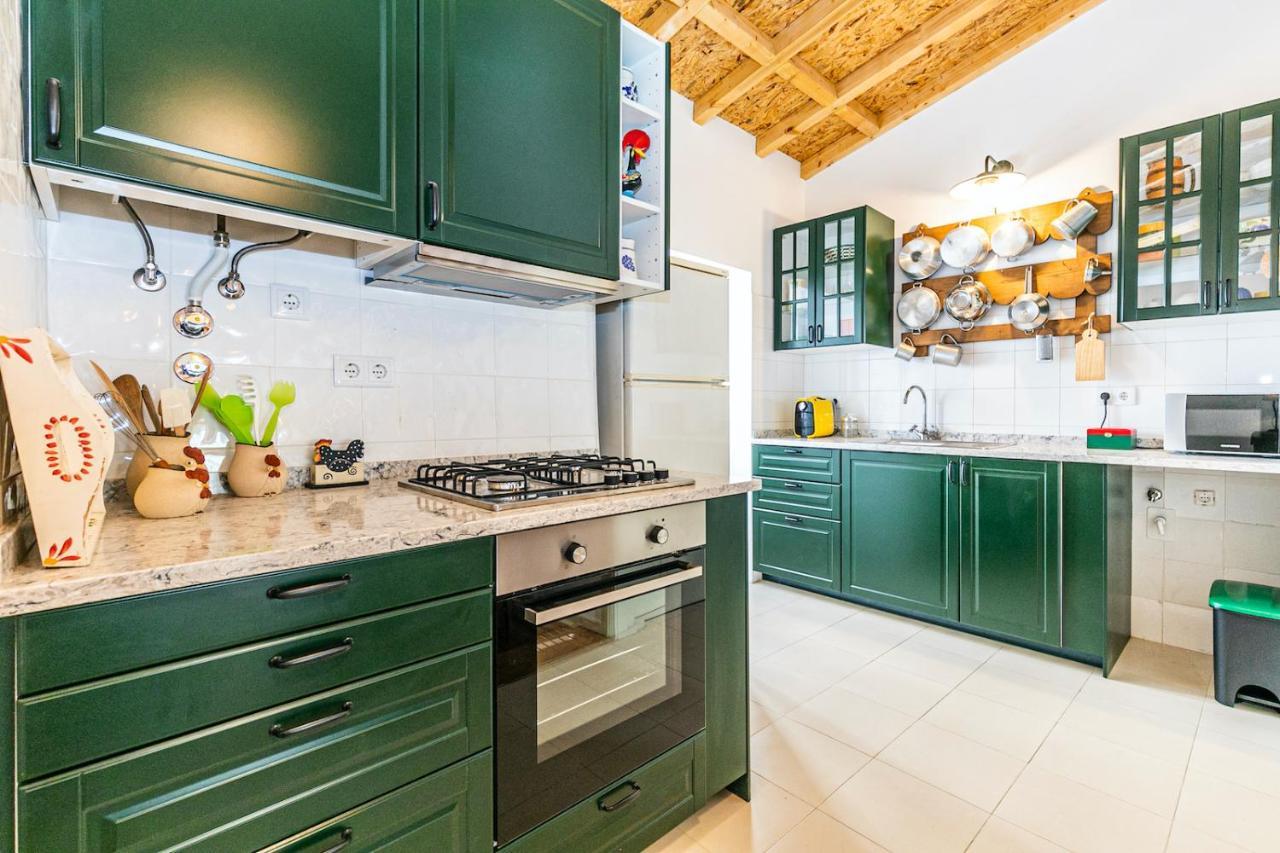 Apartamento Moderno Em Bairro Típico Lisboeta