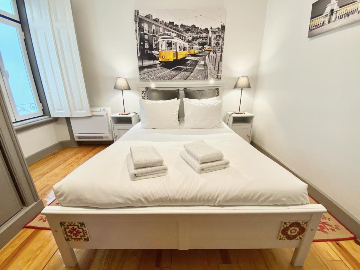 Apartment Luxury Vintage Apartment By Myplaceforyou, At The City Centre Next To Marques De Pombal Lisbon