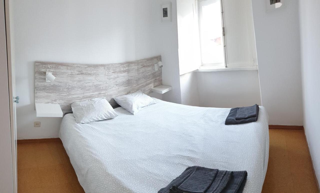 Home4u - Mouraria Typical Neighborhood Apartment Lisbon