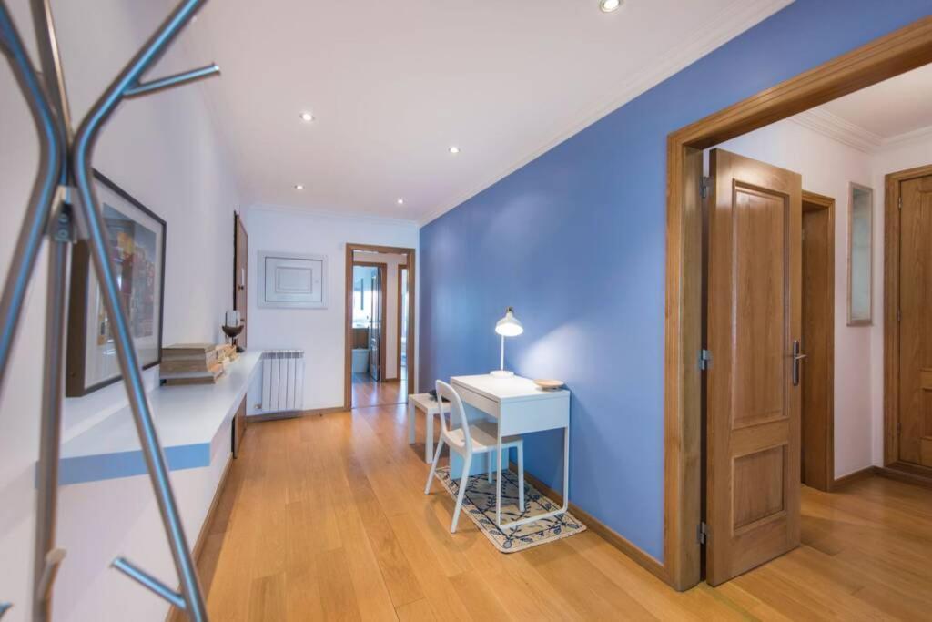 Apartamento 2 Bedroom With Garage Family Wonder
