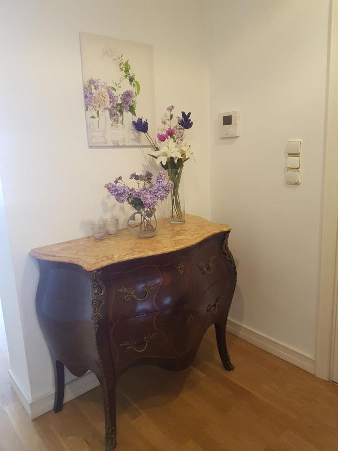 Espacoso Apartamento Junto Ao Metro Apartamento Lisboa