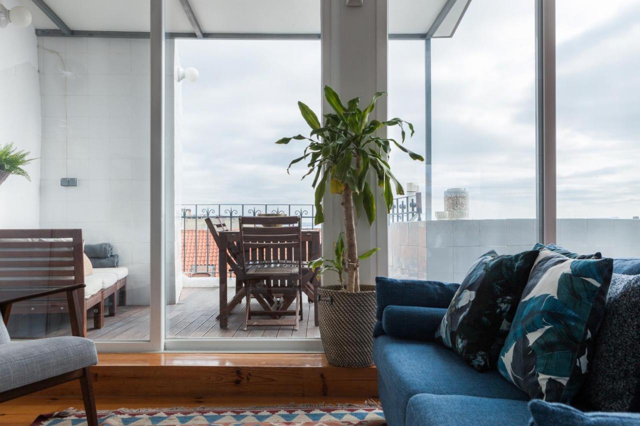 Apartamento Amazing Rooftop Terrace With River And Historic View 4 Bedrooms 4 Bathrooms Ac 19th Century Building Chiado *
