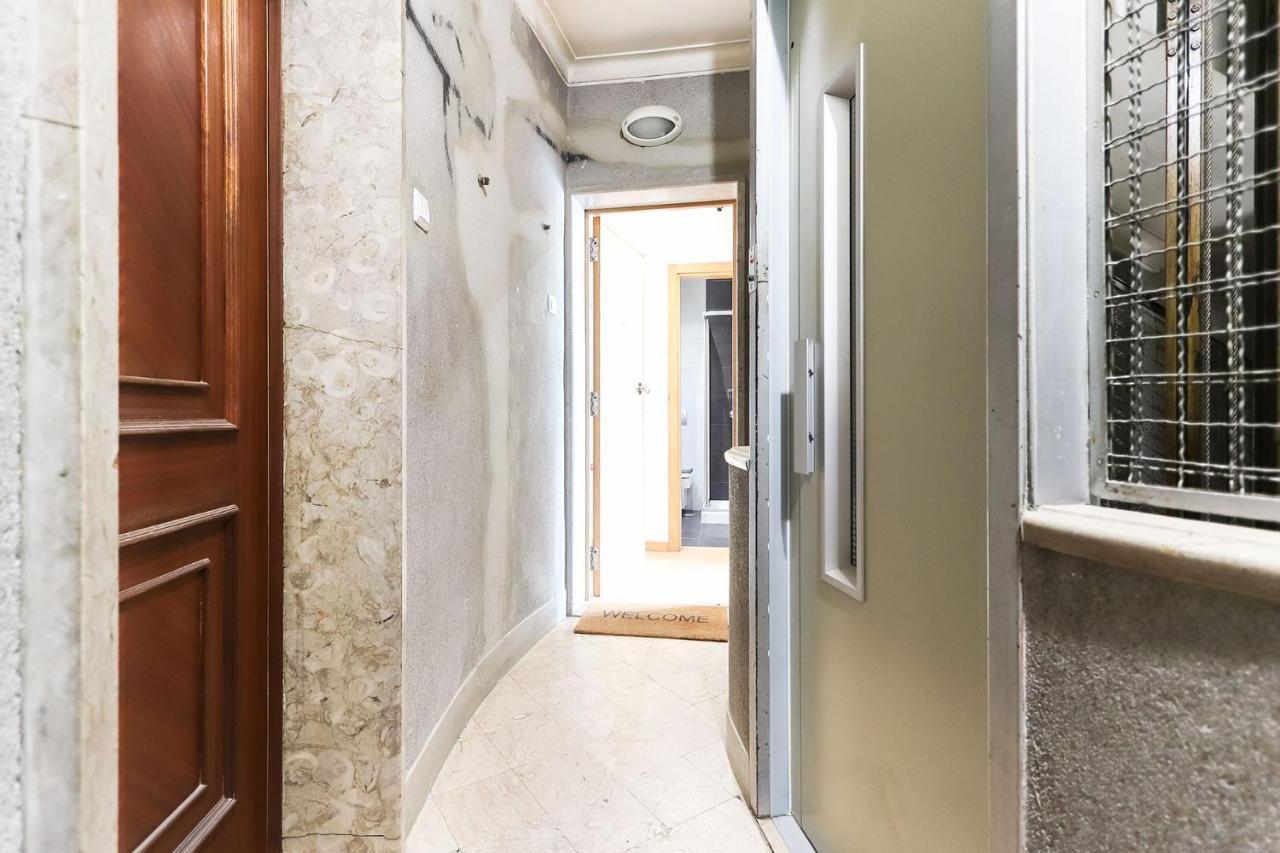 Sunny Flat View By Homing Apartamento