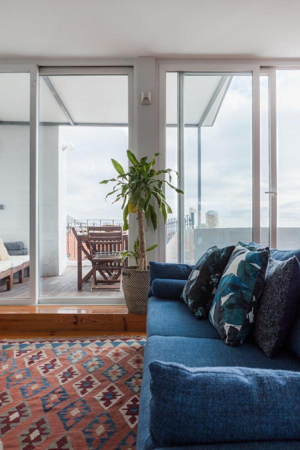 Amazing Rooftop Terrace With River And Historic View 4 Bedrooms 4 Bathrooms Ac 19th Century Building Chiado Apartamento