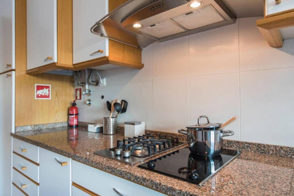 Apartamento 2 Bedroom With Garage Family Wonder