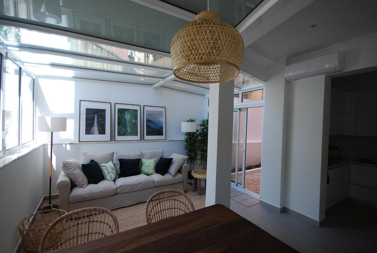 Apartment & Sunny *