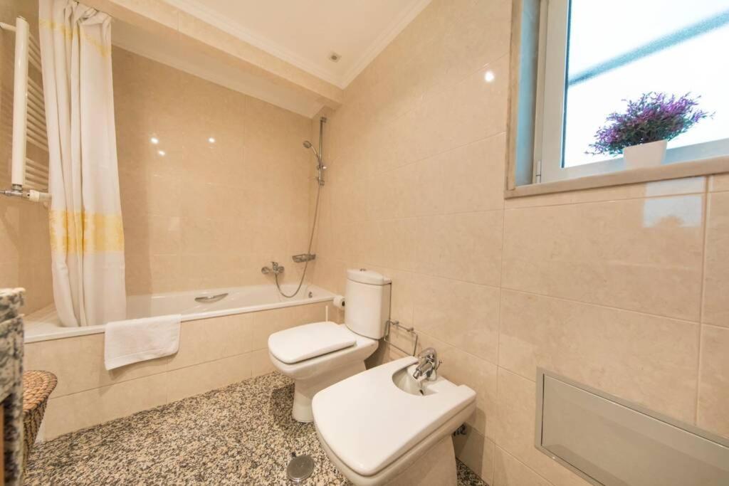 2 Bedroom With Garage Family Wonder Apartamento