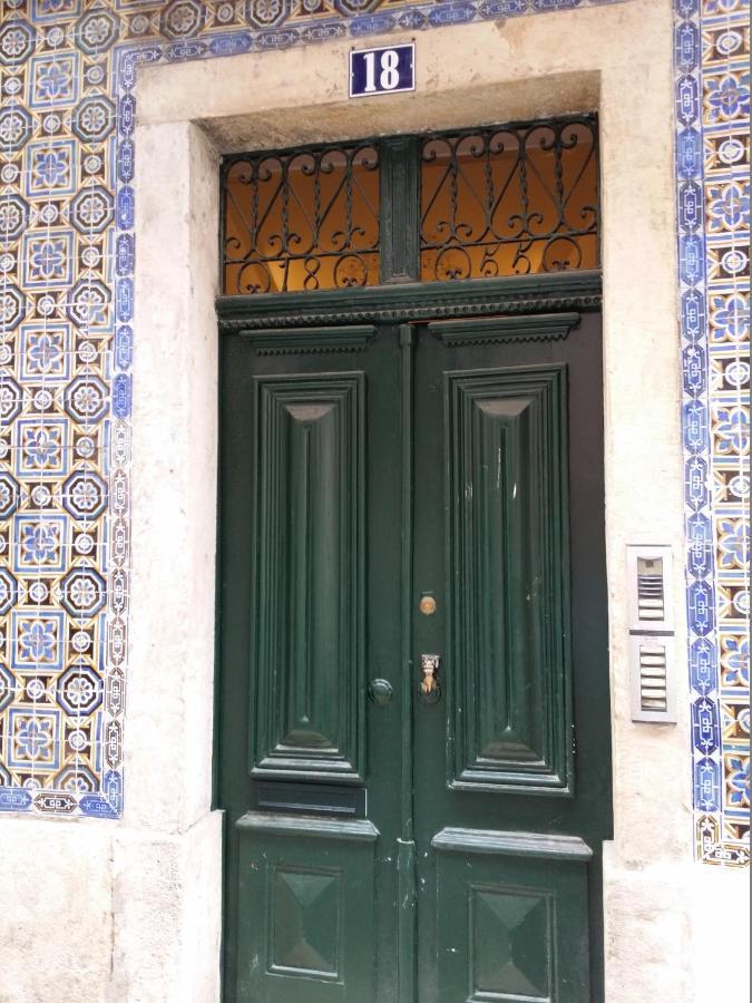 Amazing Rooftop Terrace With River And Historic View 4 Bedrooms 4 Bathrooms Ac 19th Century Building Chiado *