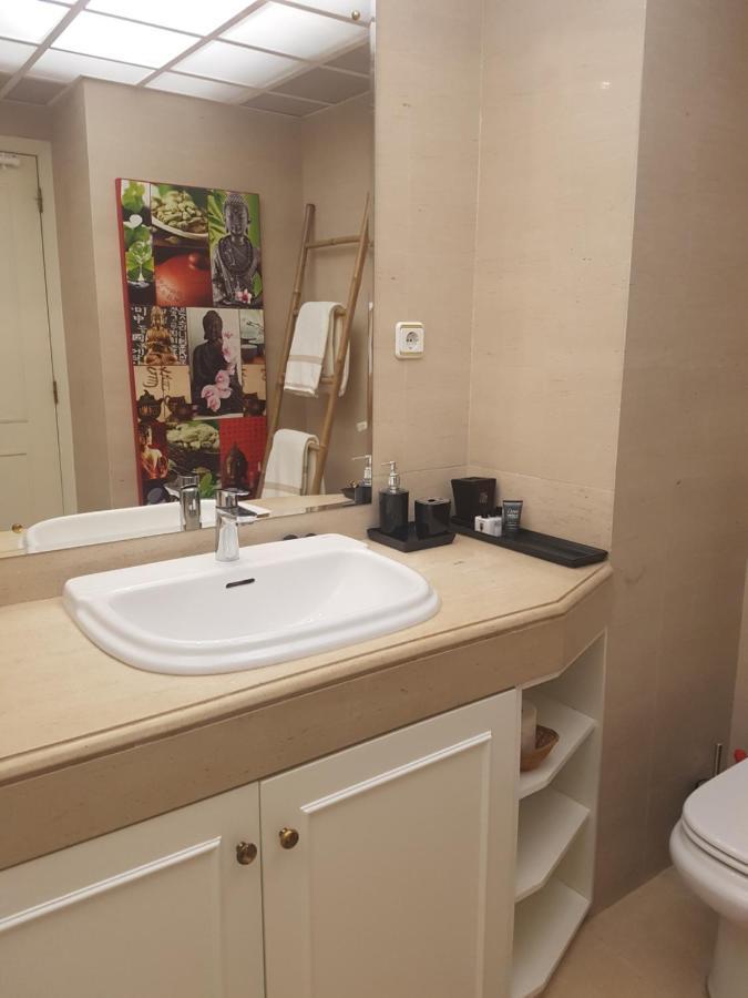 Apartamento Espacoso Apartamento Junto Ao Metro