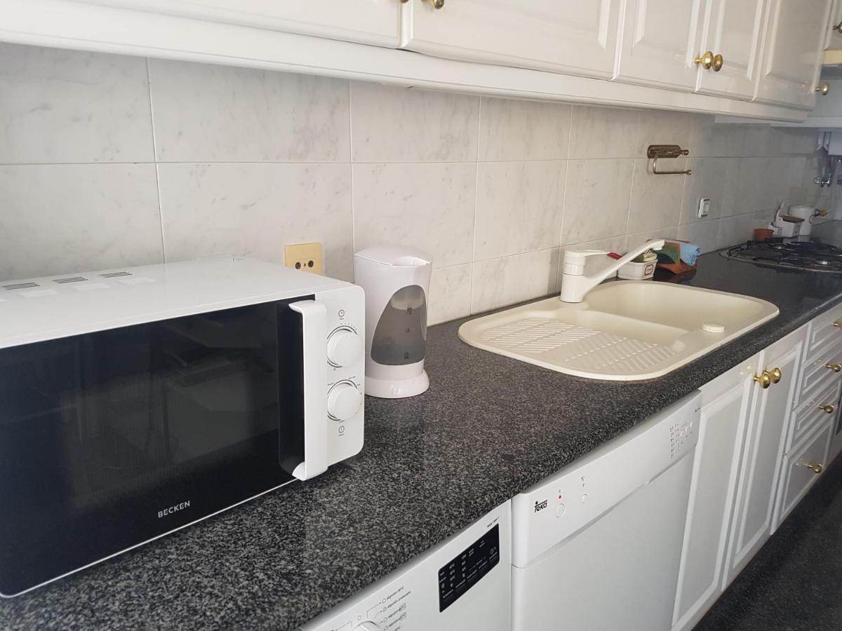 Espacoso Apartamento Junto Ao Metro Apartamento *
