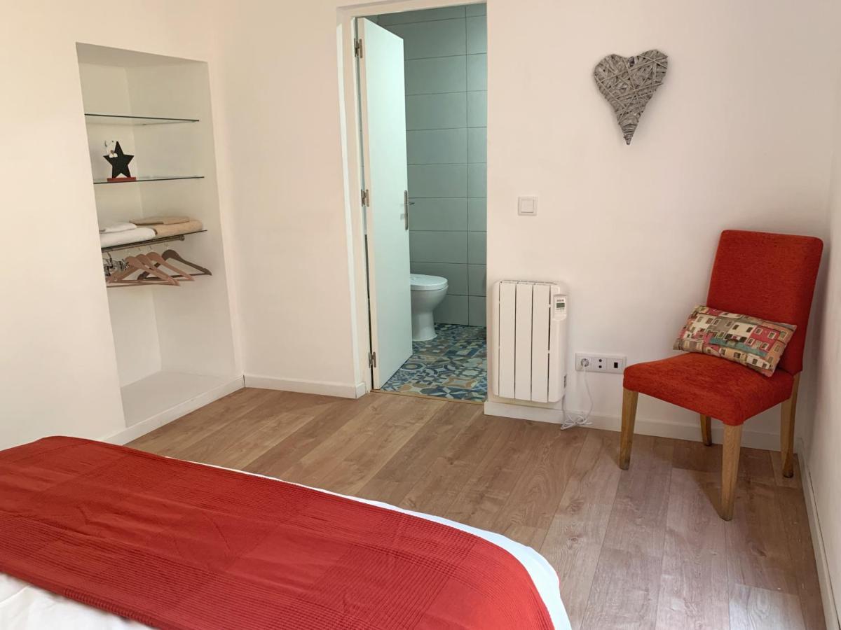 Romantichome At Alfama's Heart