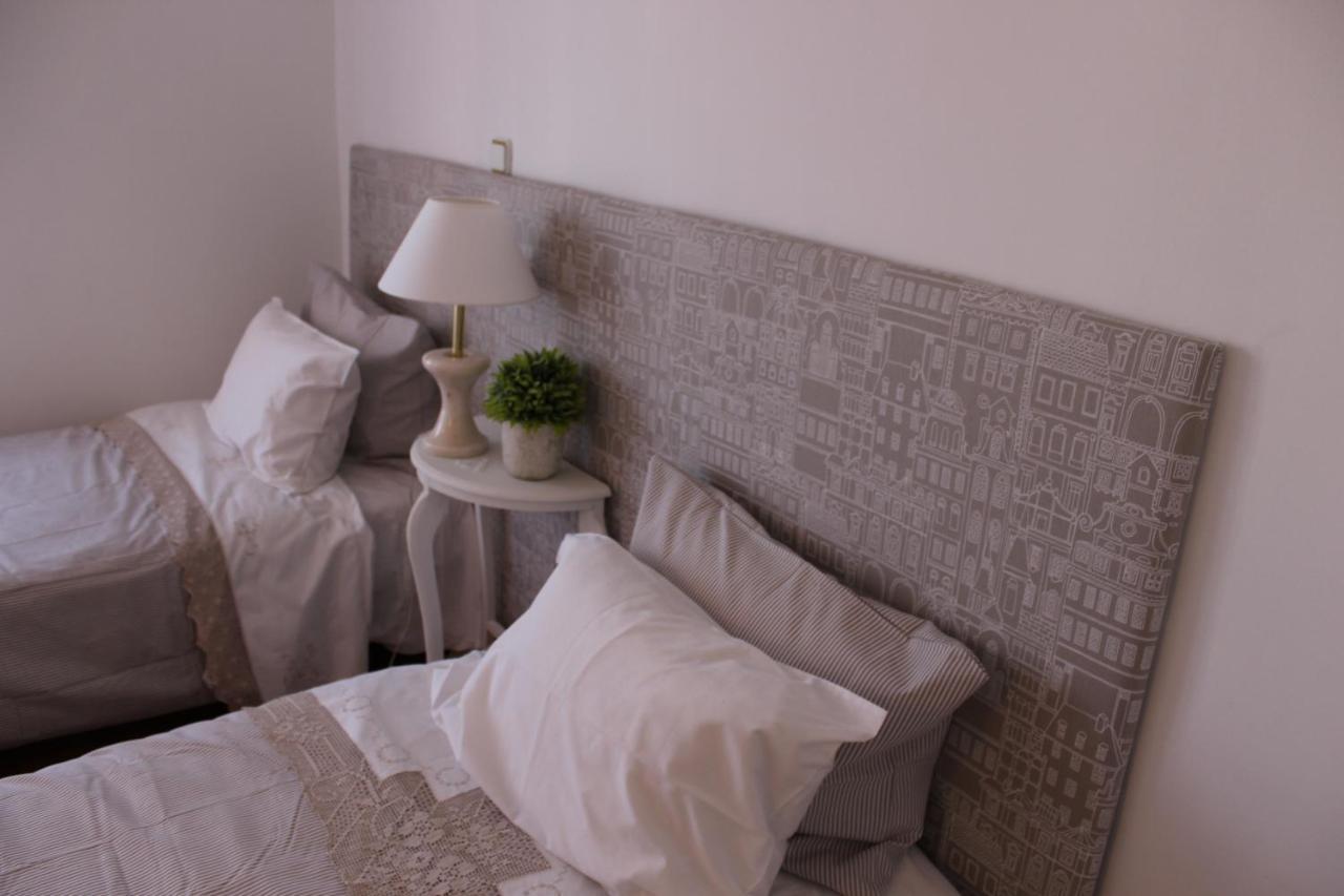 Espacoso Apartamento Junto Ao Metro Lisboa