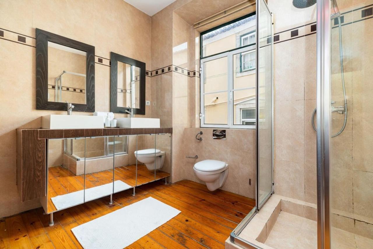 Charming 2 Bedroom Next To Praca Da Figueira Apartamento *