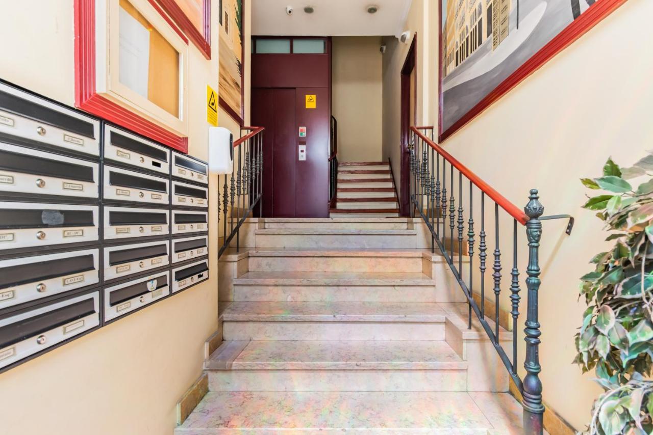 Almirante With 3 Bedrooms * Lisboa