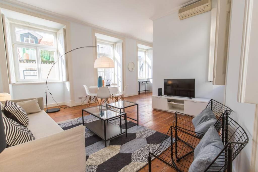 135 C - Quiet Charming Flat In Historic Alfama Near Baixa Lisboa