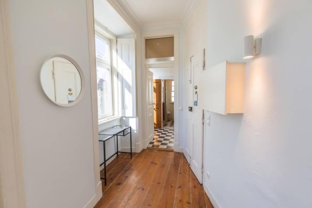 Apartamento 135 C - Quiet Charming Flat In Historic Alfama Near Baixa