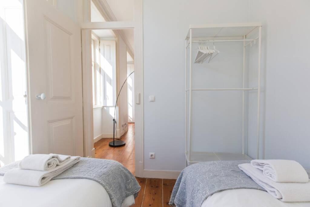 135 C - Quiet Charming Flat In Historic Alfama Near Baixa *