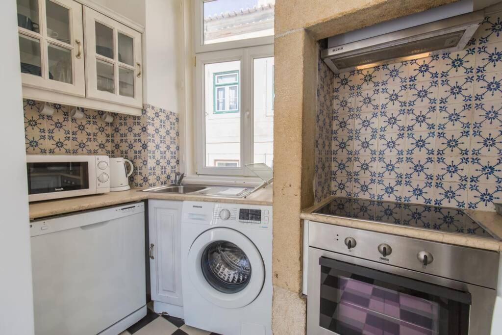 135 C - Quiet Charming Flat In Historic Alfama Near Baixa Apartamento Lisboa