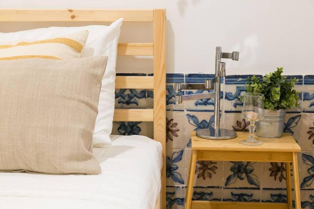 Apartamento Jp39 - Baixa 18th Century Tiles With 2 Bdr! *