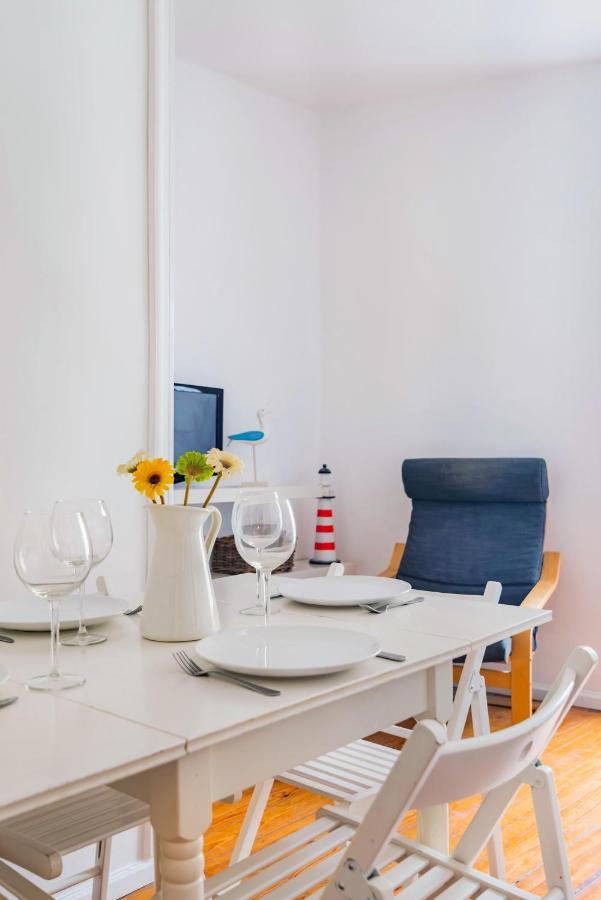 2br At Chiado Historical Heart Of Apartamento