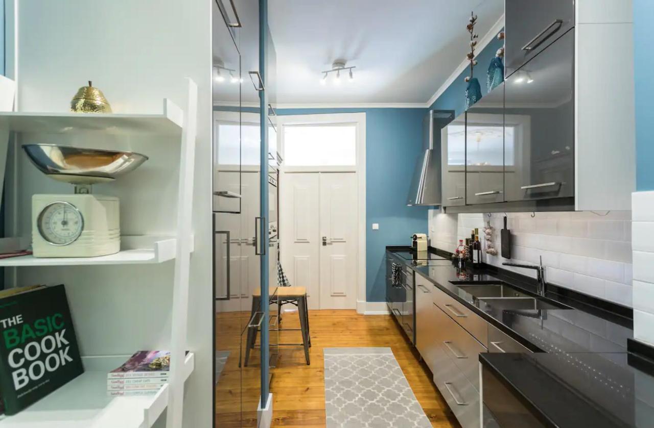 Beautiful And Stylish 5br In The Heart Of Chiado Apartamento Lisboa