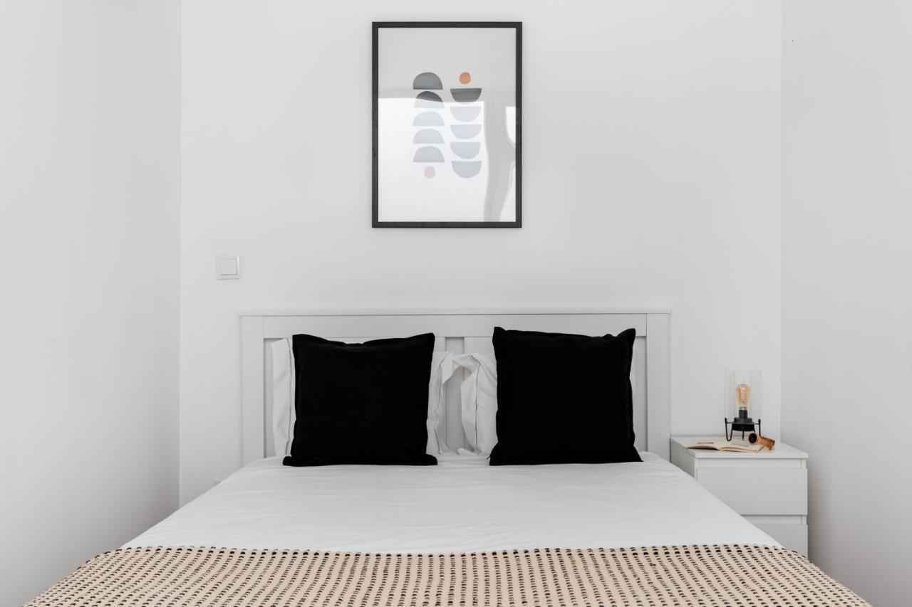 Altido Brand New Elegant With Terraces In Ajuda Apartamento