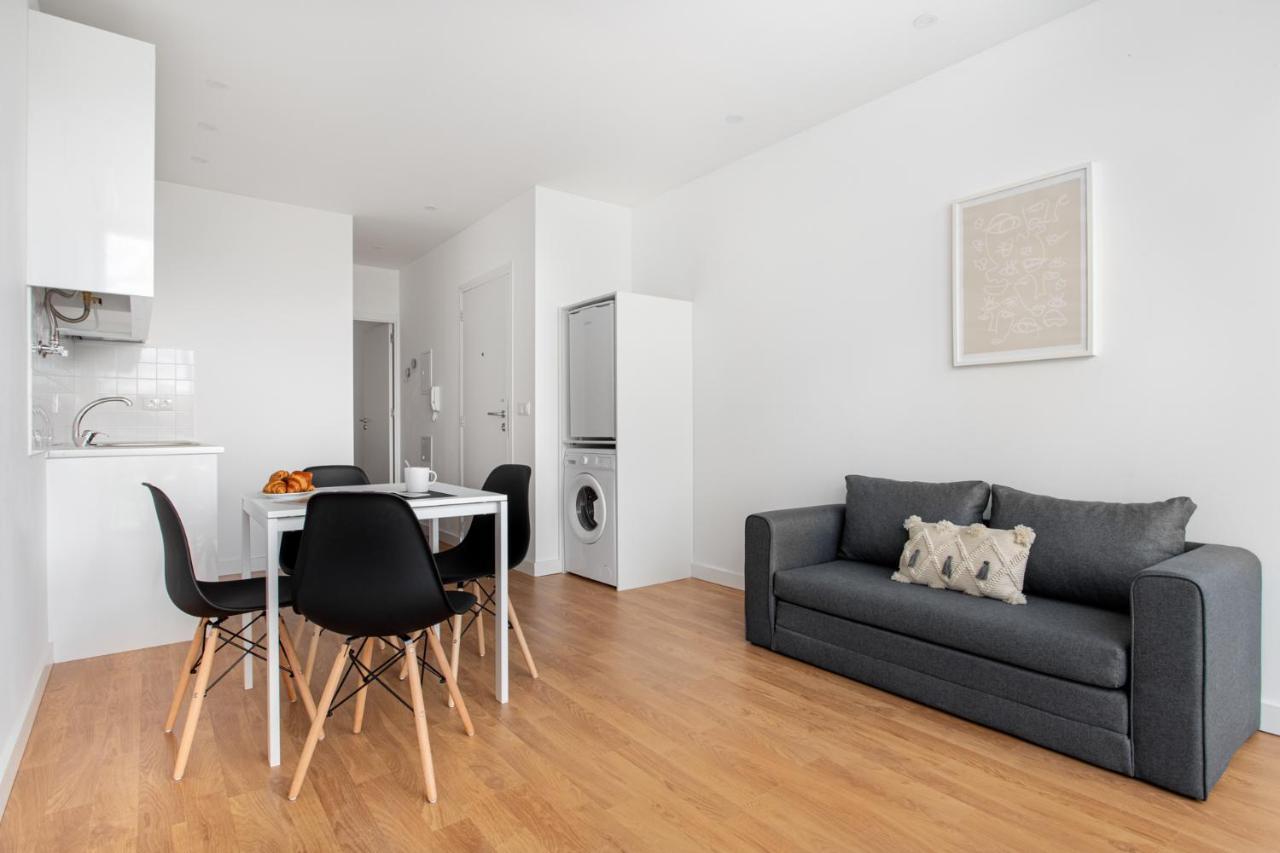 Altido Brand New Elegant With Terraces In Ajuda *