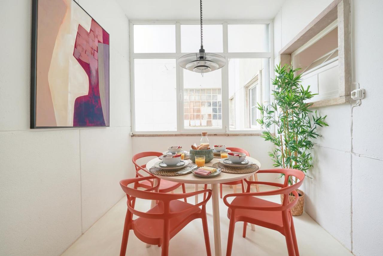 Apartment Light-filled & Renovated Apartment, By Timecooler *