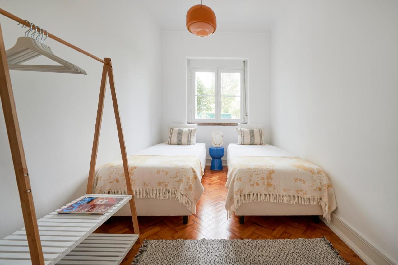 Light-filled & Renovated Apartment, By Timecooler Lisbon