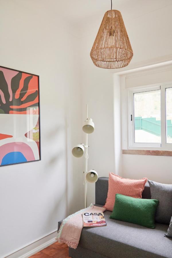Light-filled & Renovated Apartment, By Timecooler Apartment