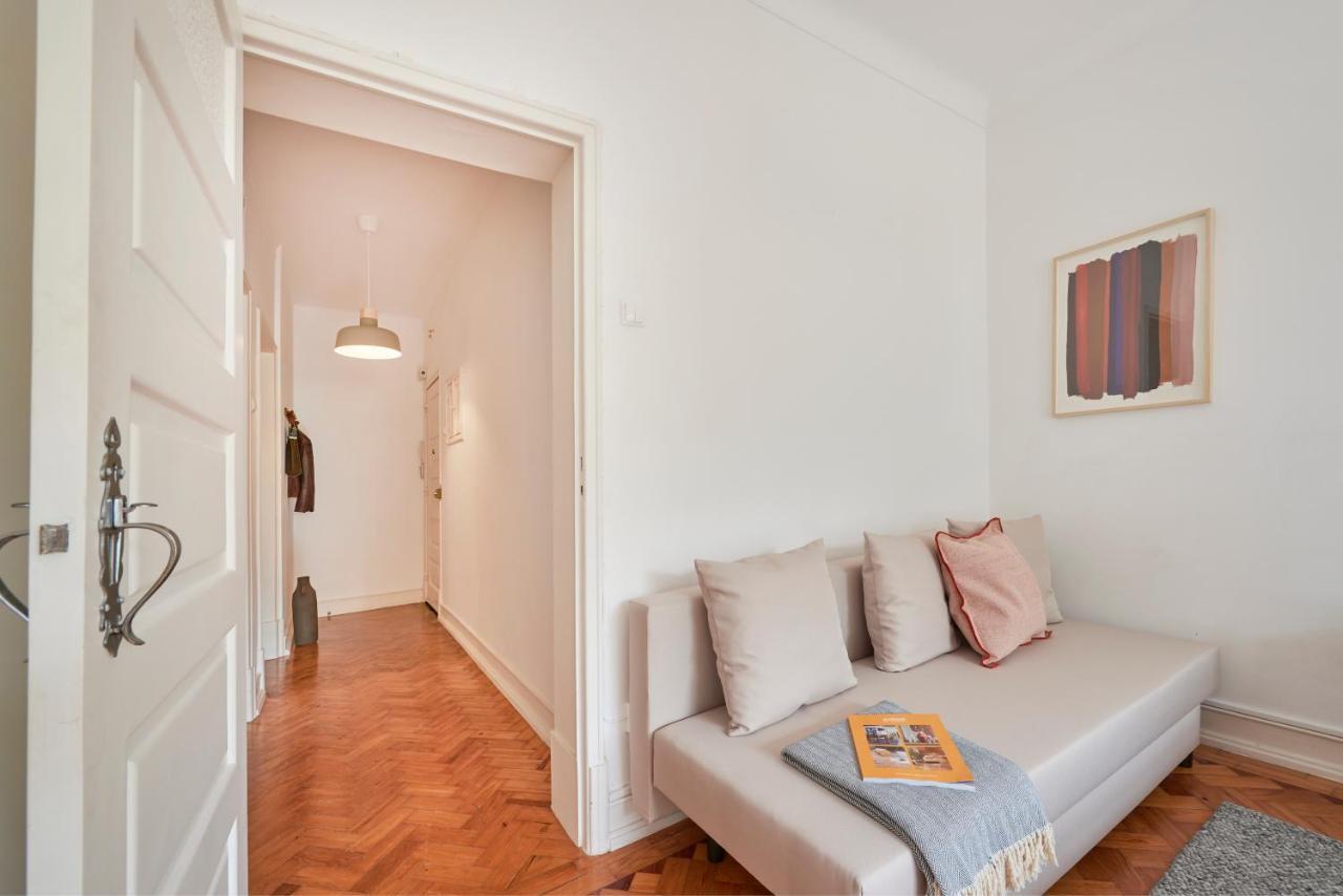 Apartment Light-filled & Renovated Apartment, By Timecooler Lisbon