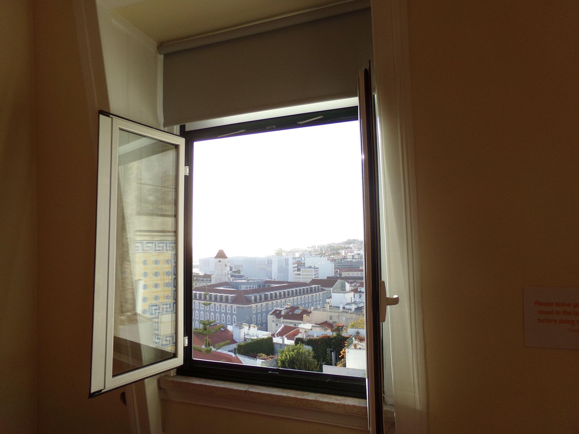 Lisb'on * Lisboa